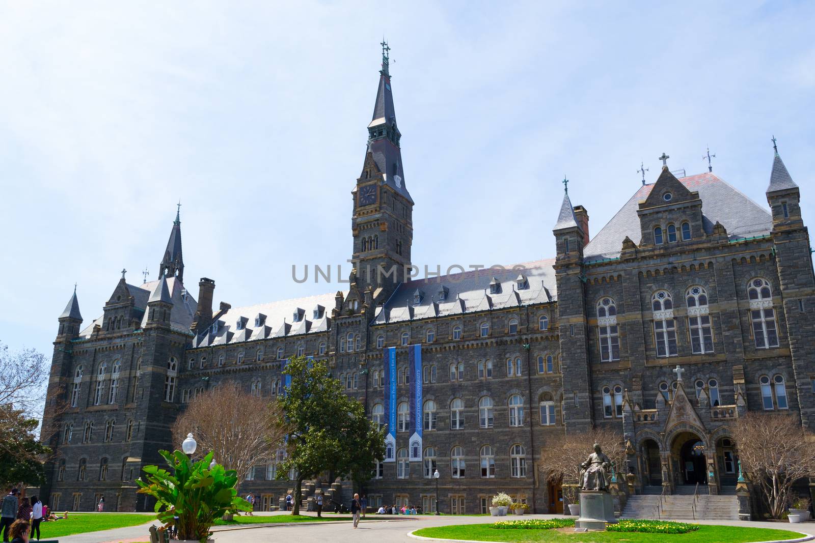 Georgetown University was founded by John Carrol in 1789