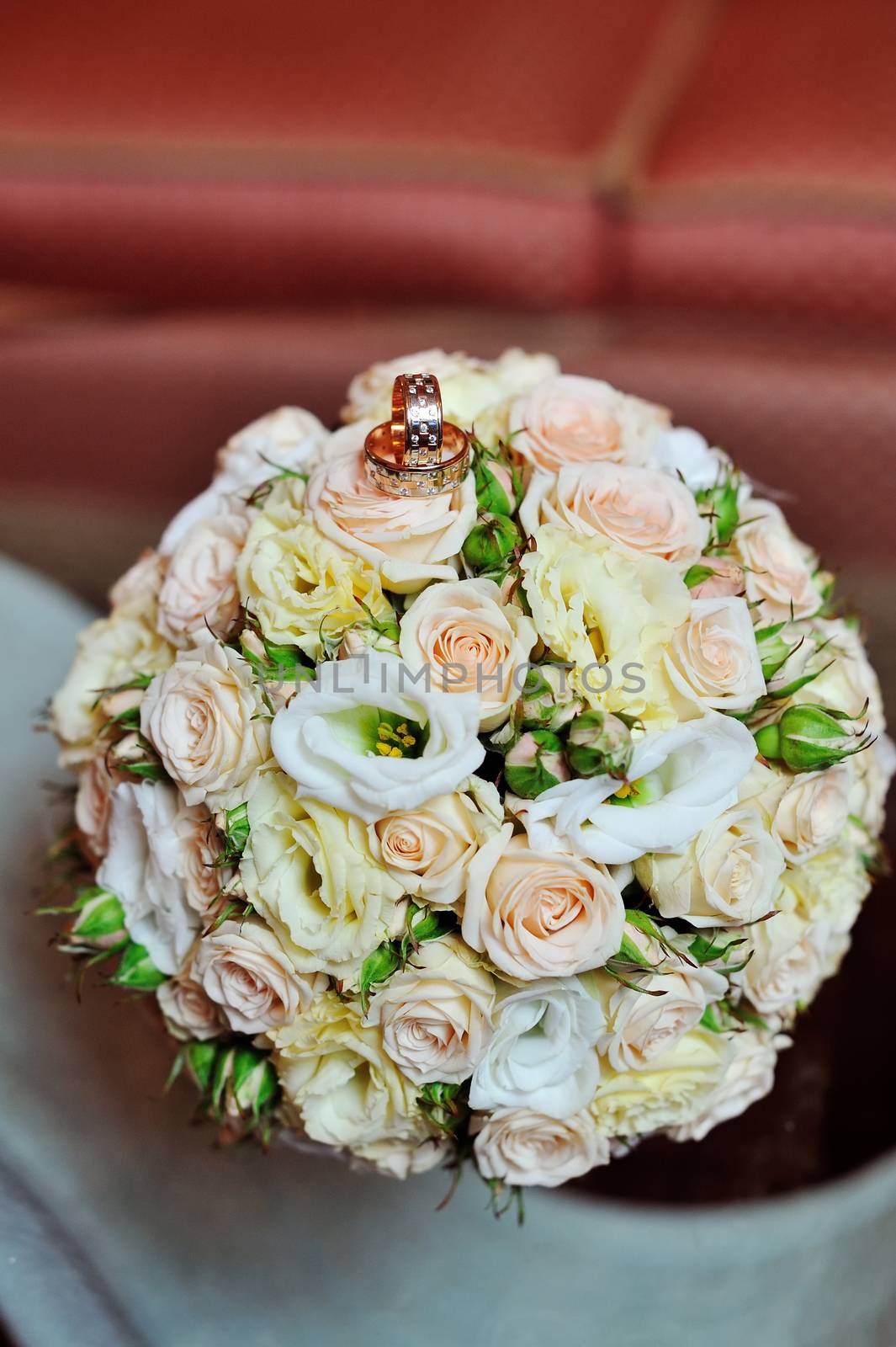 Wedding bouquet of pink and white  roses by timonko