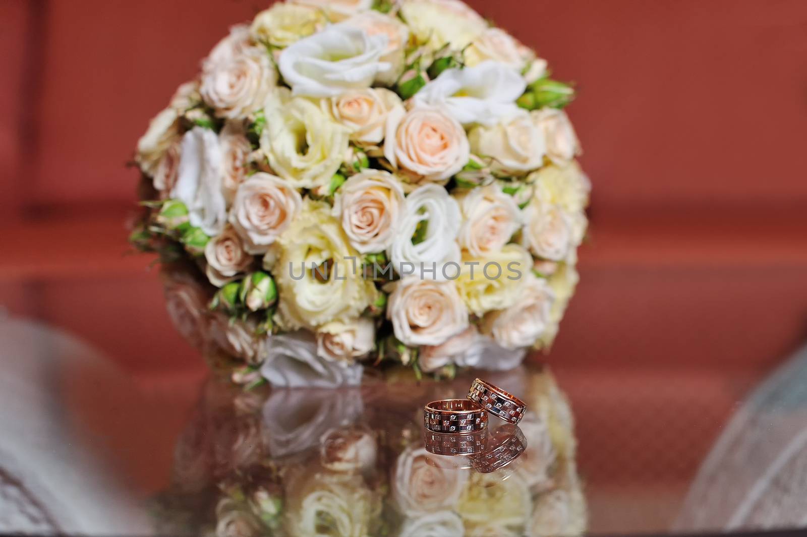 Wedding bouquet of pink and white  roses by timonko