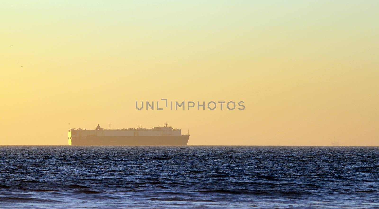 Sunset Ship by hlehnerer