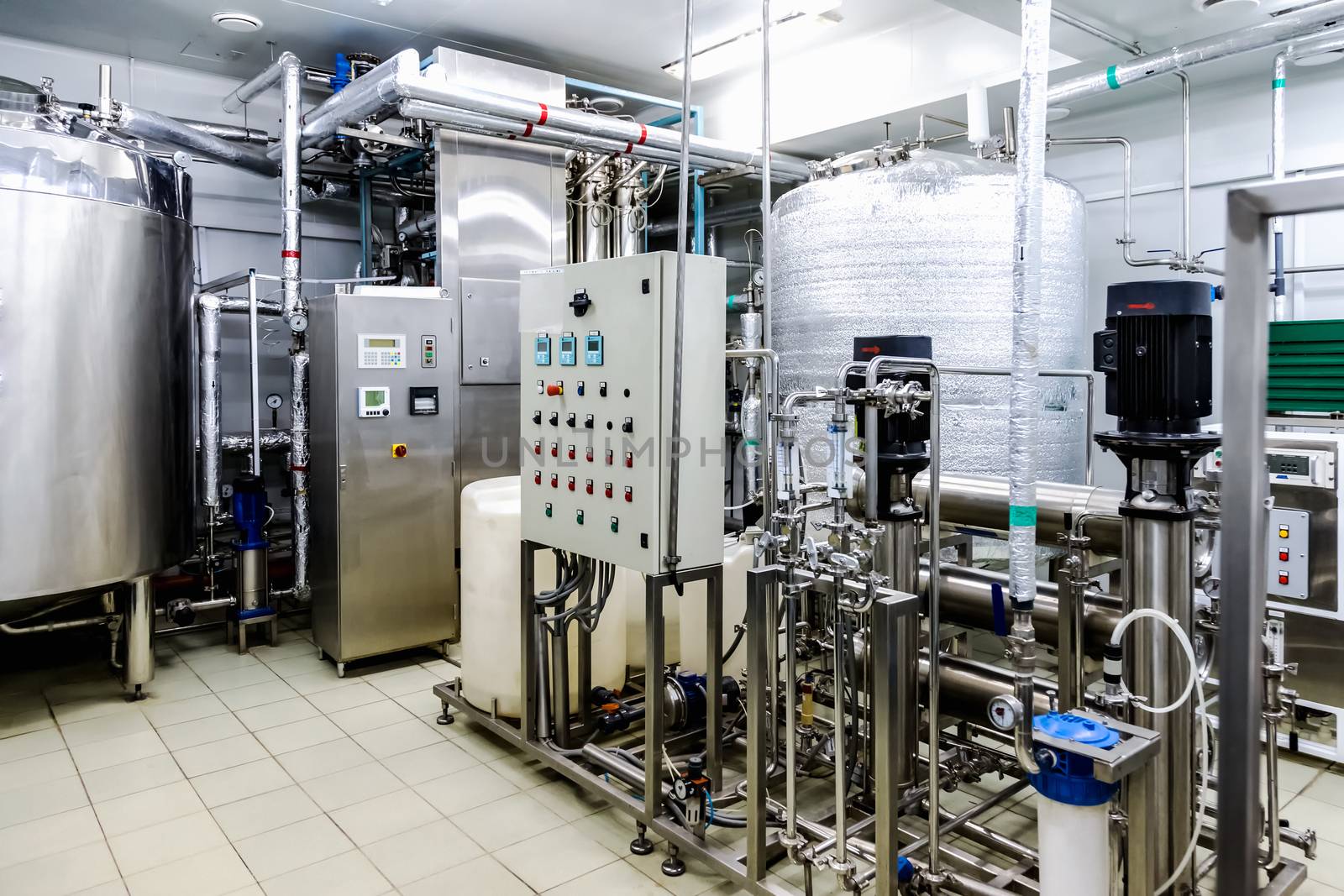 Water conditioning room and control way equipment on pharmaceutical industry or chemical plant