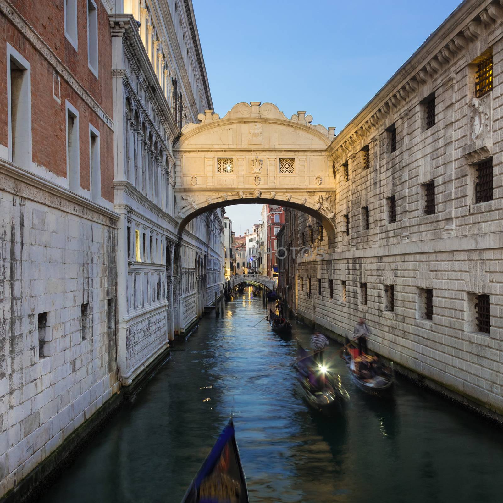 Bridge of Sighs, Venice, Italy. by kasto