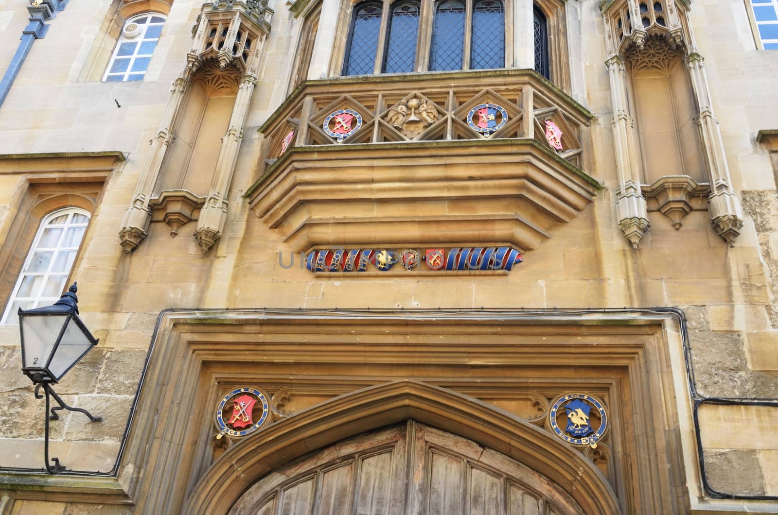 Entrance gate to college by pauws99