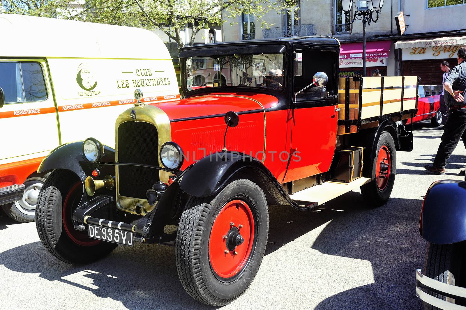 old Citroen car from the 1920s by gillespaire