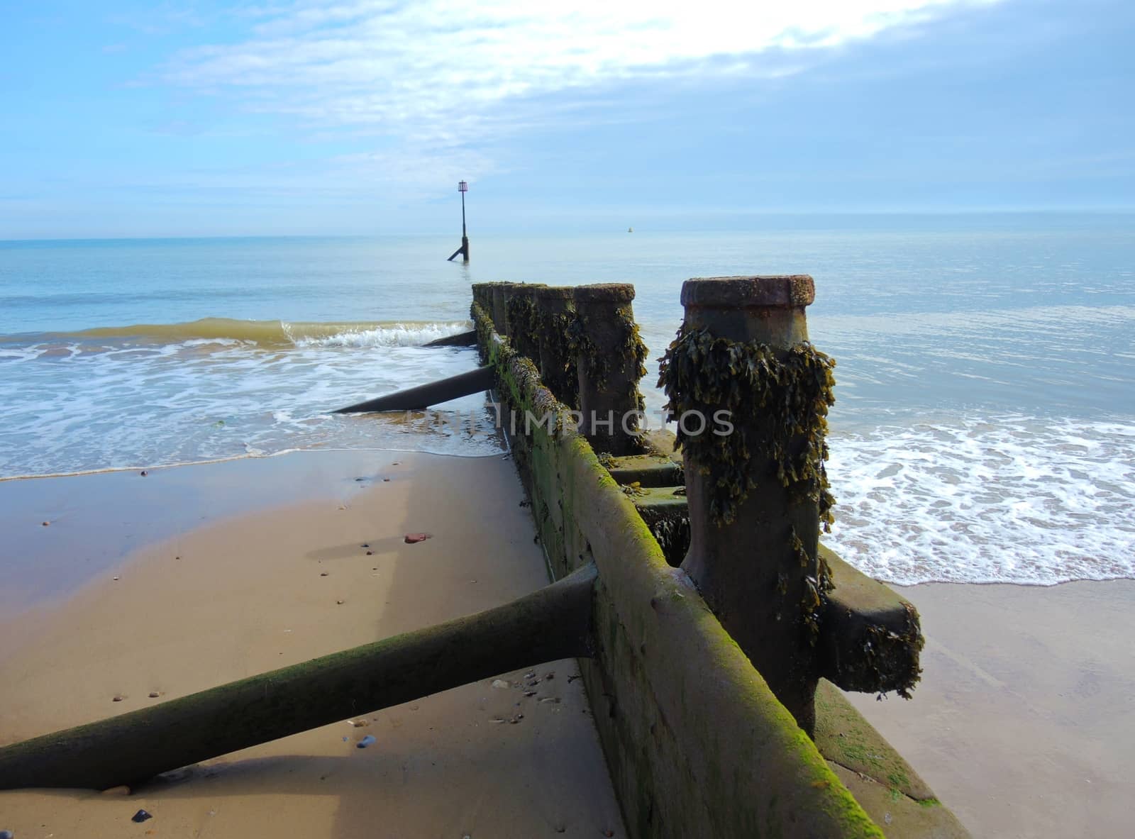 Hornsea Beach. by paulst