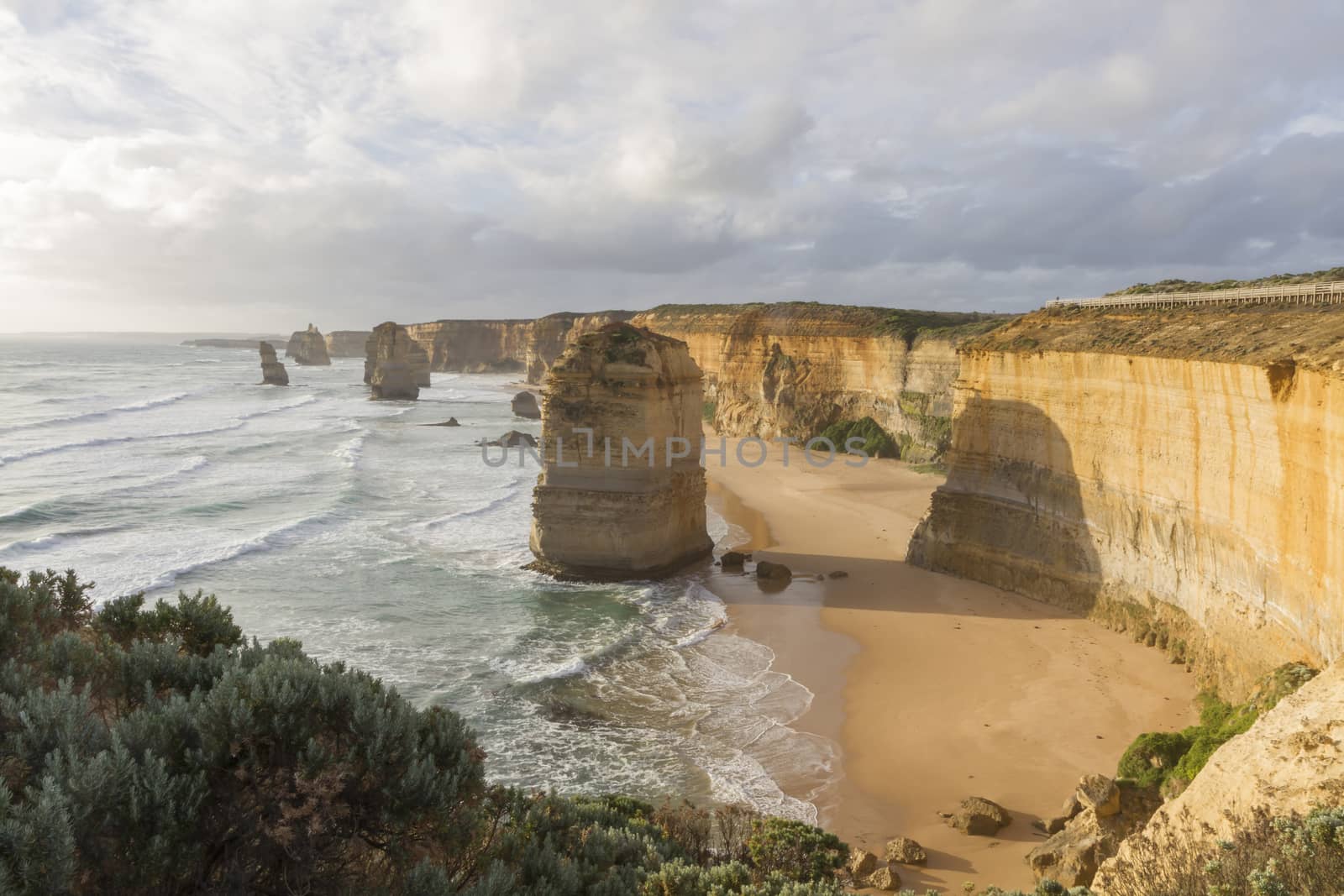This photo was shot from Twelve Apostles which is on the Great Ocean Road, Australia.