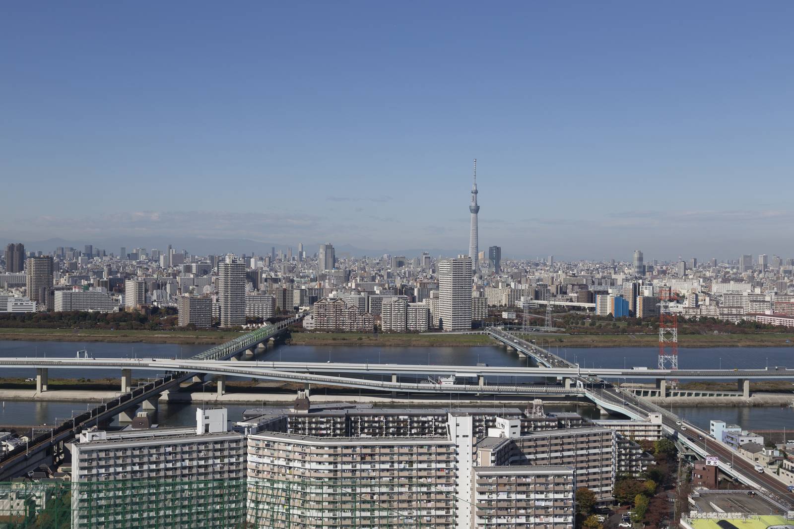 This photo was shot from Tokyo city which is the capital city of Japan. Tokyo is one of the big and busy city in the world but aslo the most beautiful. The japanese also nice.