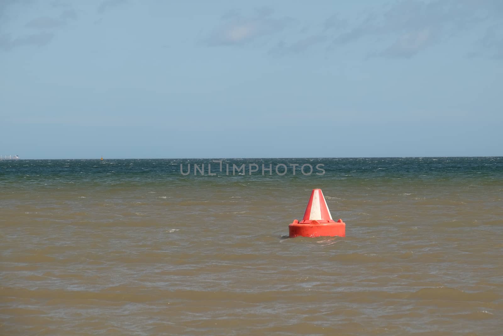 Bedford buoy. by richsouthwales