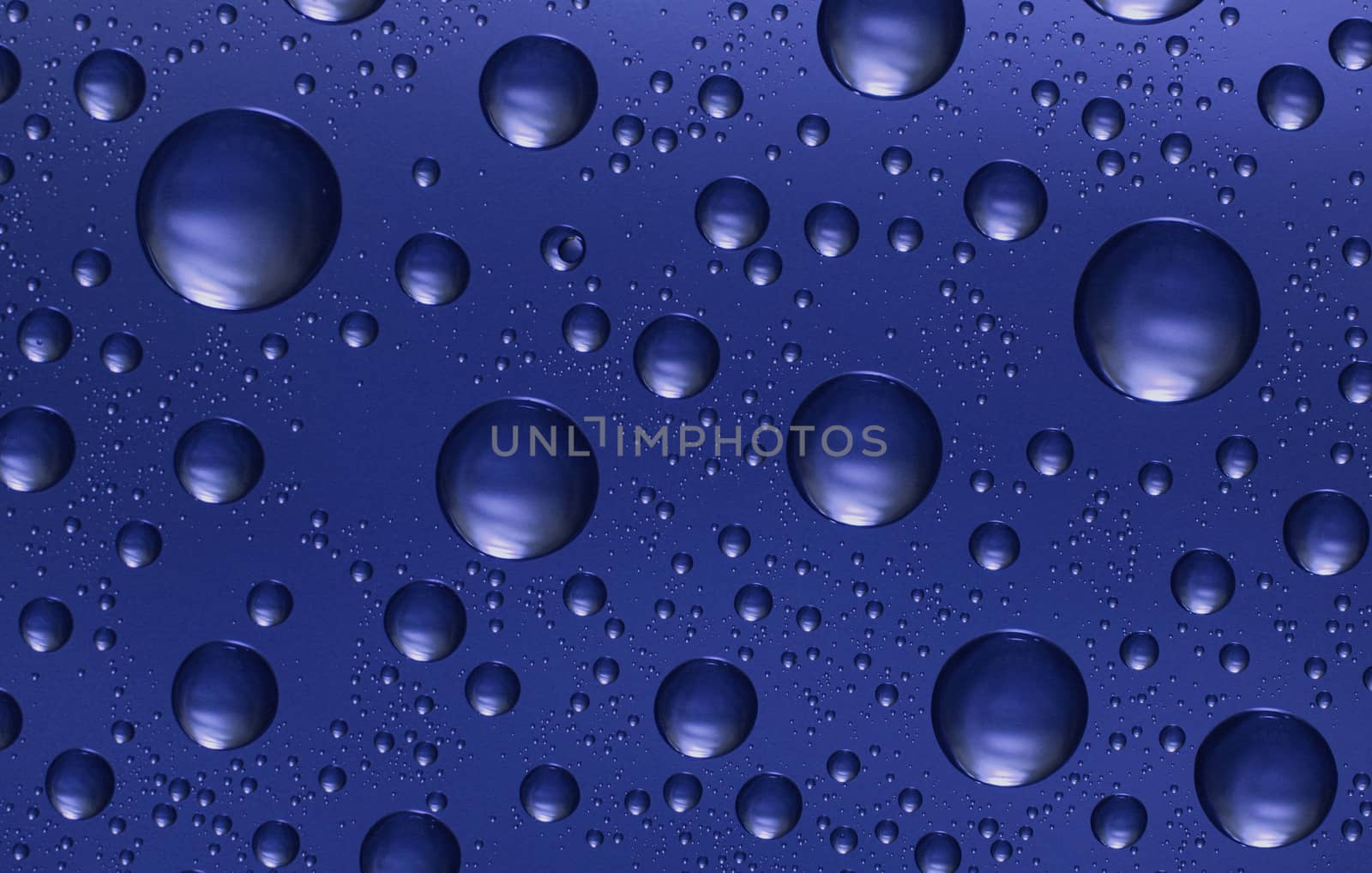 blue water drops by Chechotkin