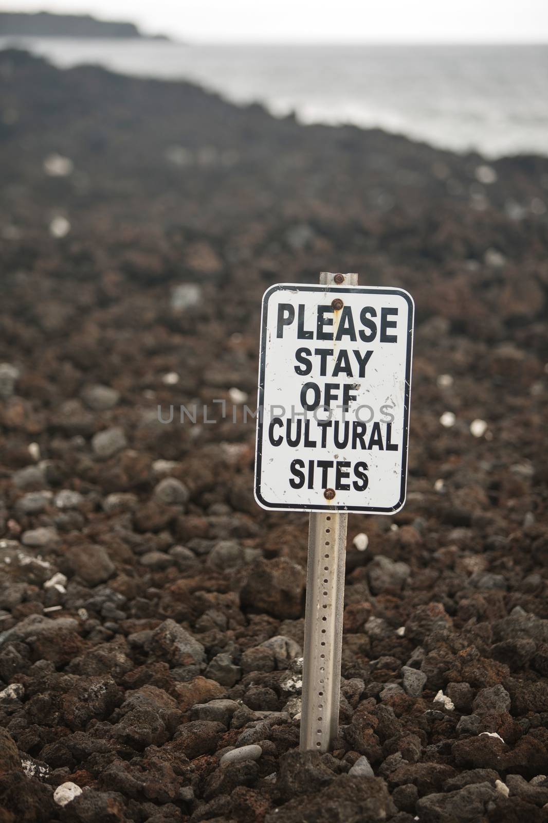 Cultural site warning sign at La Perouse Bay