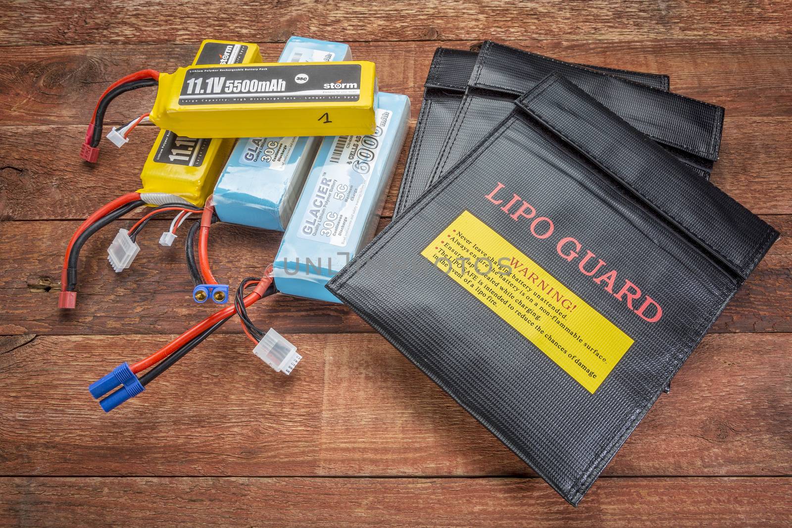 LiPO batteries and protective charging bags by PixelsAway