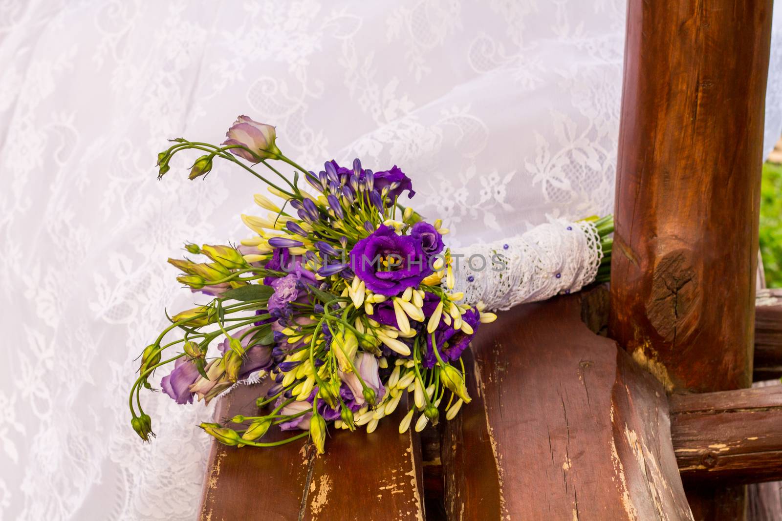 wedding bouquet by serhii_lohvyniuk