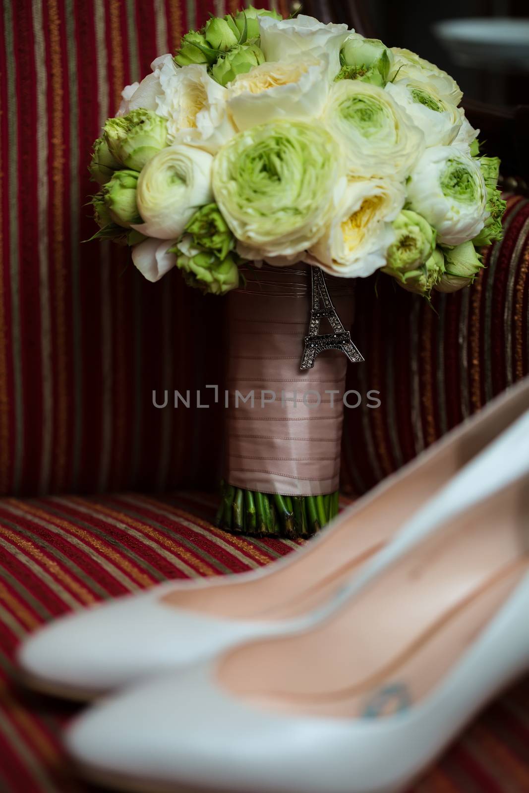 wedding shoes and bouquet  by sarymsakov