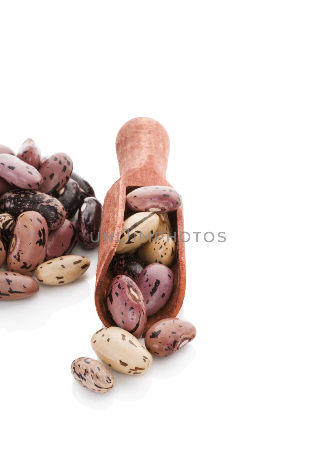 Pinto beans, healthy legumes. by eskymaks