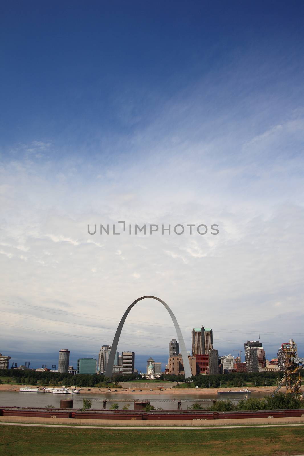View of St. Louis and the historic Gateway Arch in Missouri, from across the Mississippi River in Illinois.