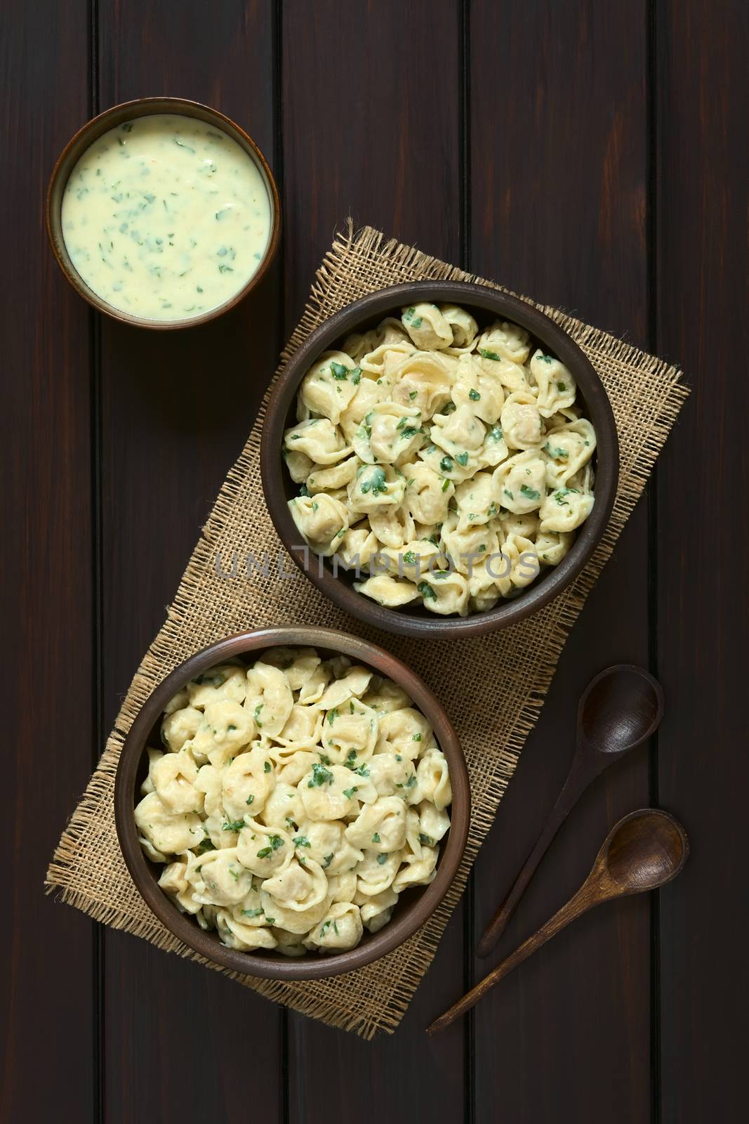 Cooked Tortellini with Parsley Cream Sauce by ildi