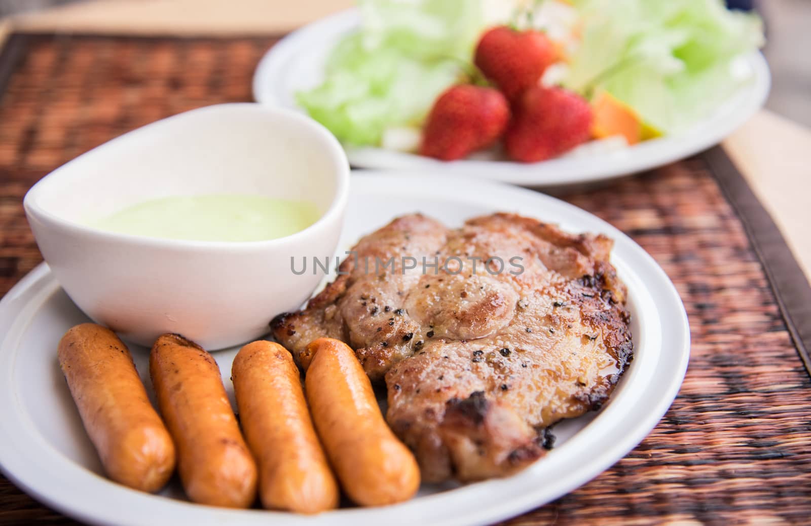 Grilled steak and and vegetables