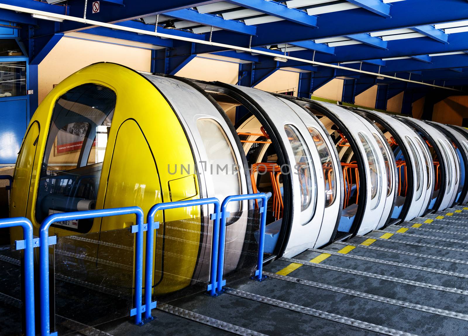 cable car Tignes, France by ventdusud