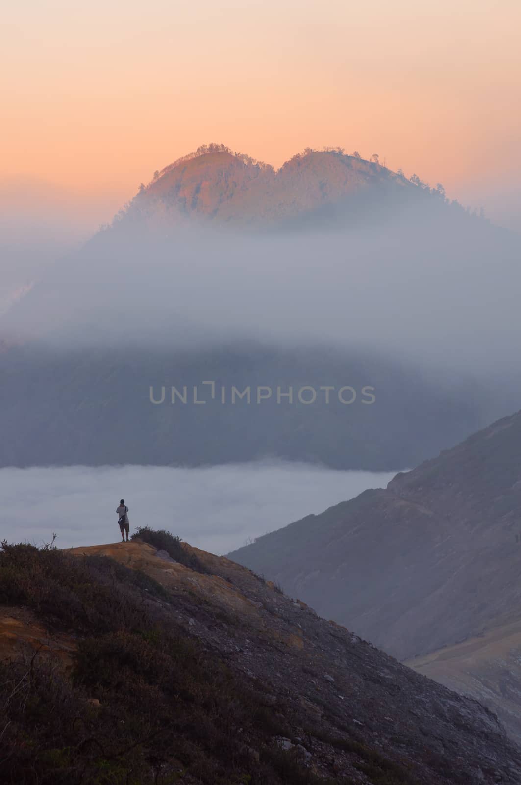 Ijen volcano, travel destination in Indonesia by johnnychaos