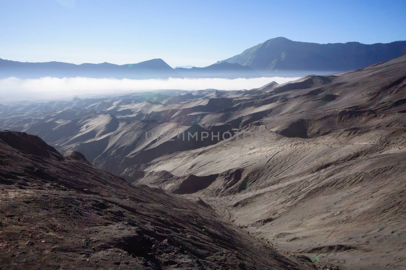 Bromo volcano in Indonesia by johnnychaos