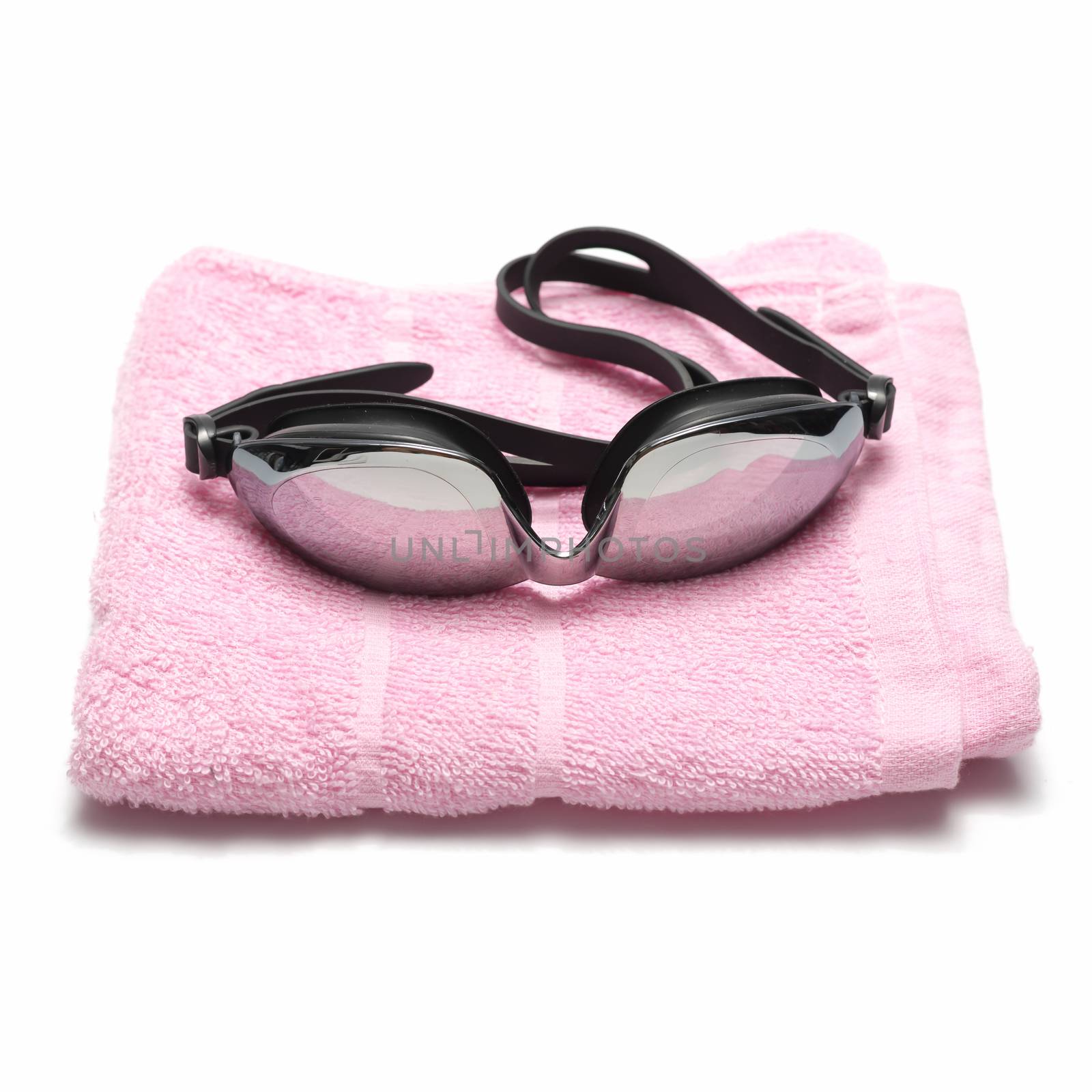 towel and swimming goggles by ammza12