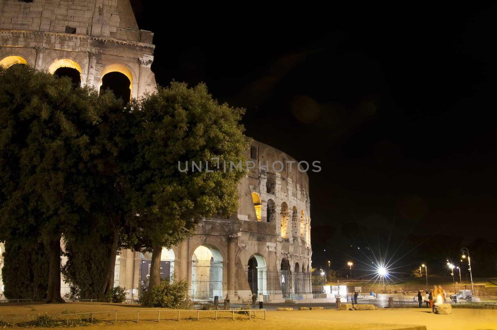 Colosseum and Arch of Constantine at night