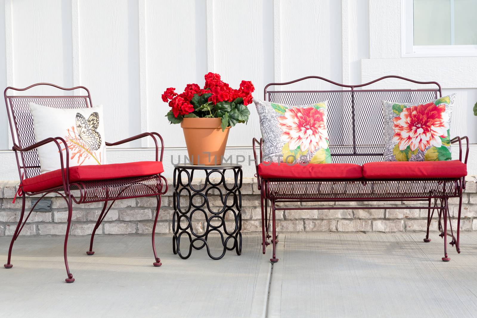 Colorful wrought iron garden furniture by coskun