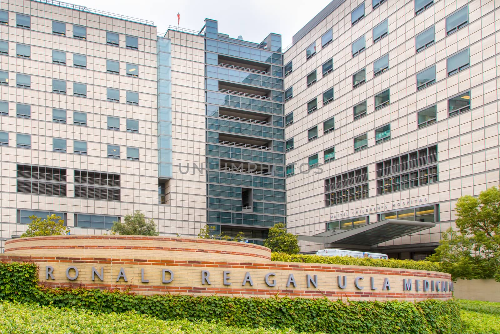 LOS ANGELES, CA/USA - MAY 25, 2015: Mattel Children's Hopital at Ronald Reagan UCLA Medical Center.