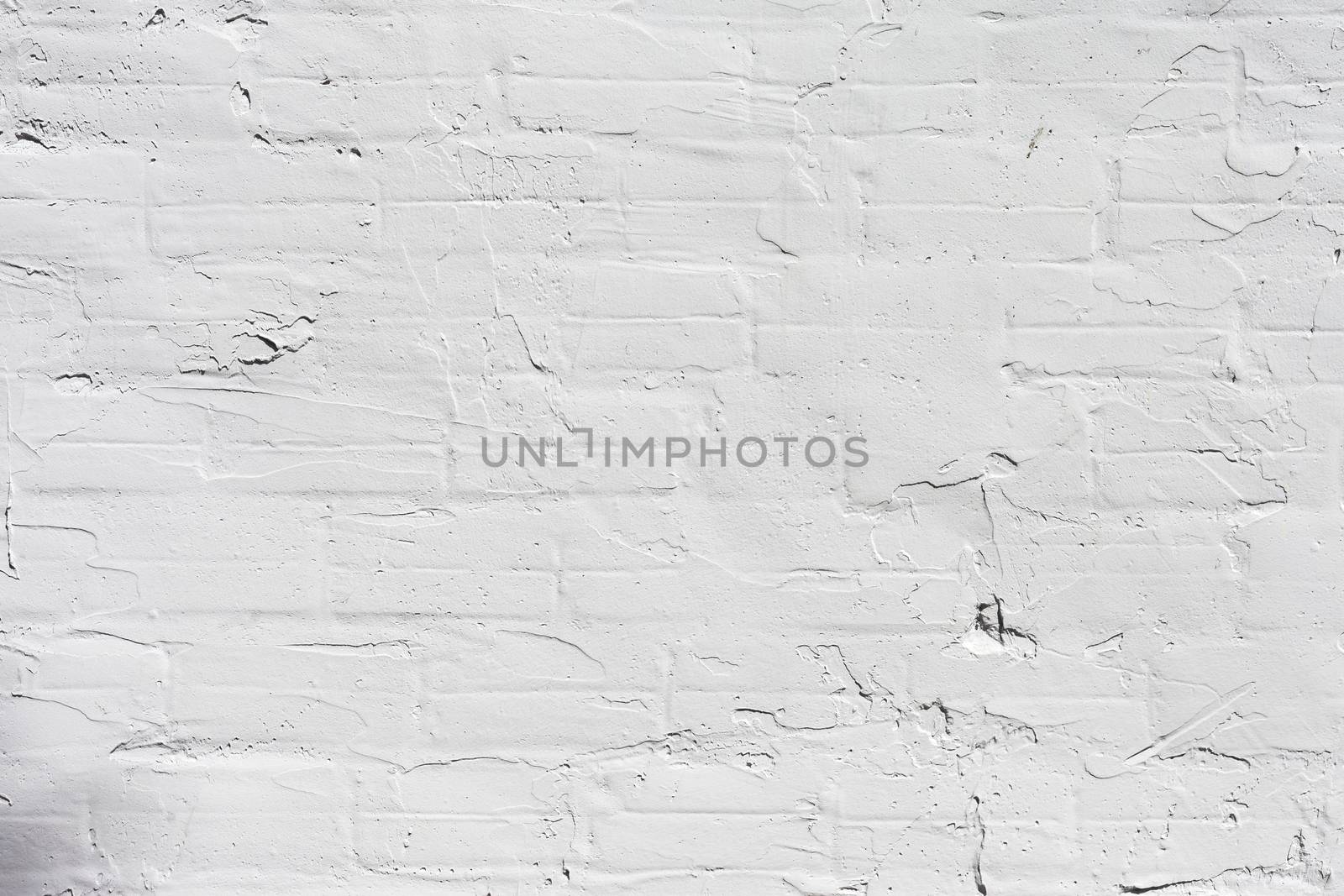 Grungy white concrete wall background by H2Oshka