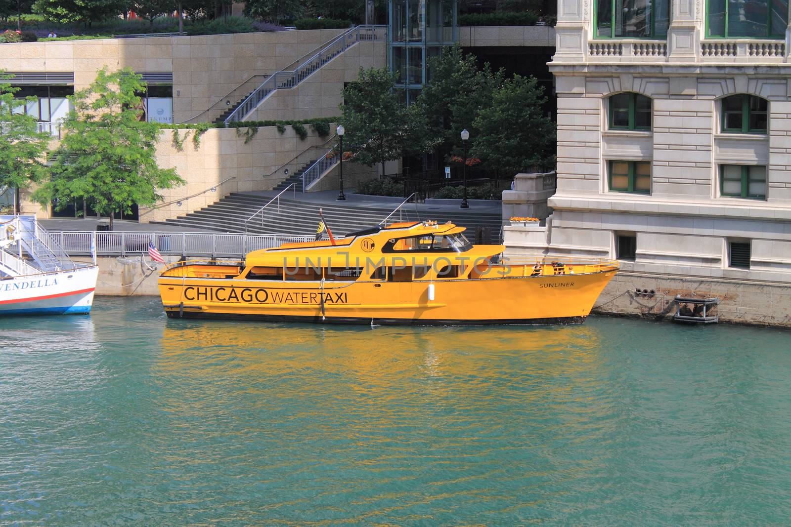 Chicago Water Taxi by Ffooter