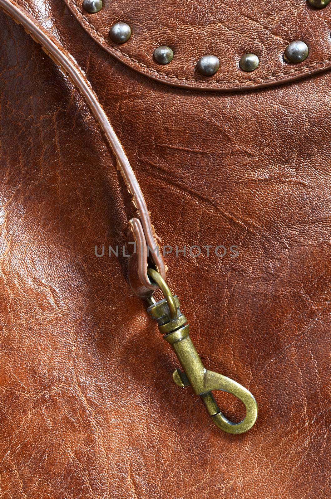 leather bag detail by sarkao