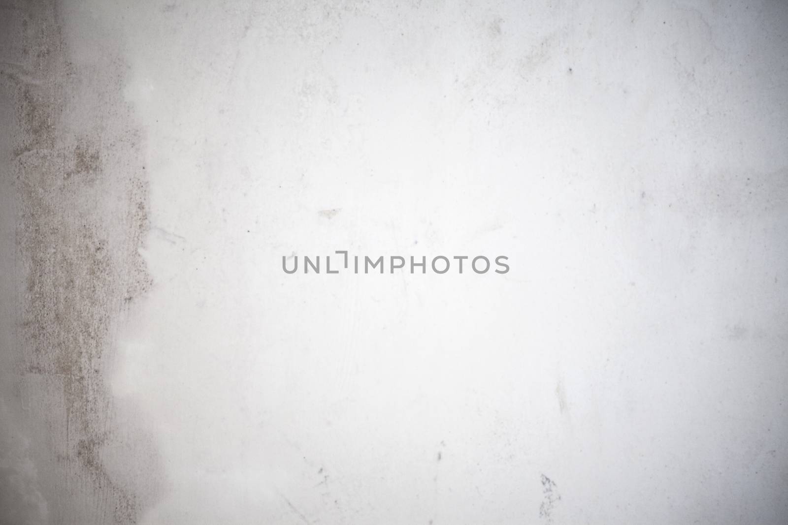 Grungy white concrete wall background by H2Oshka