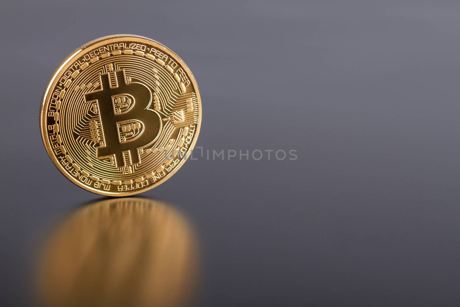 Photo Golden Bitcoin (new virtual money ) by manaemedia