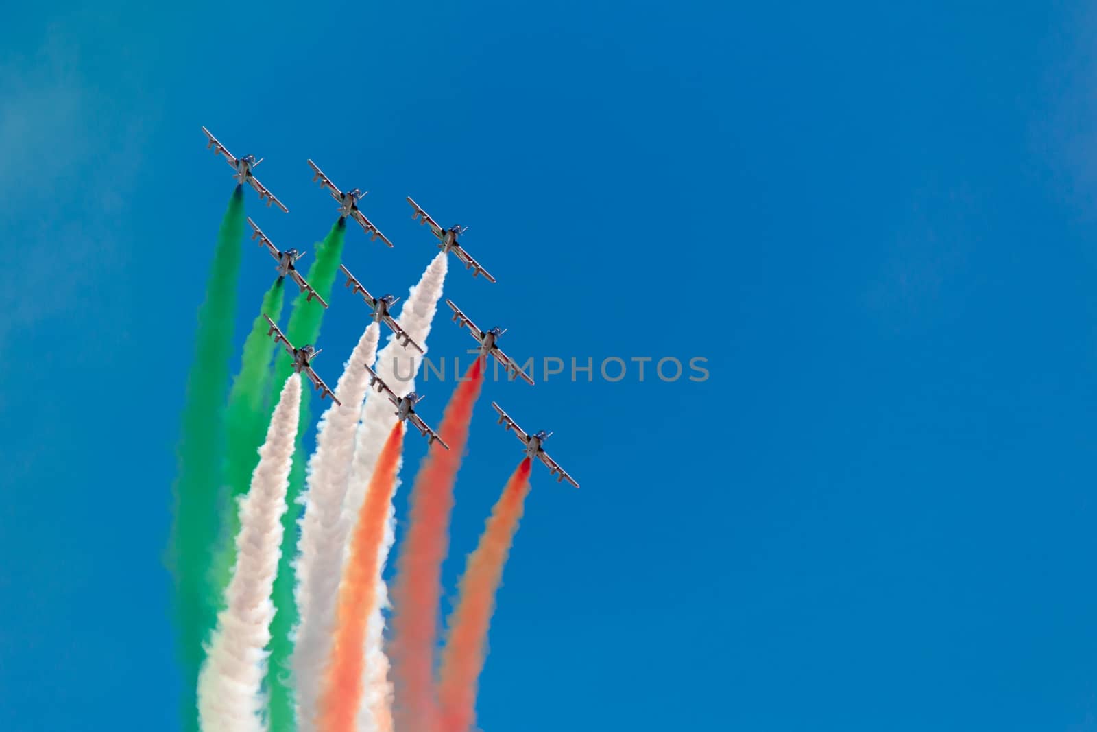 italian tricolors arrows of republic day