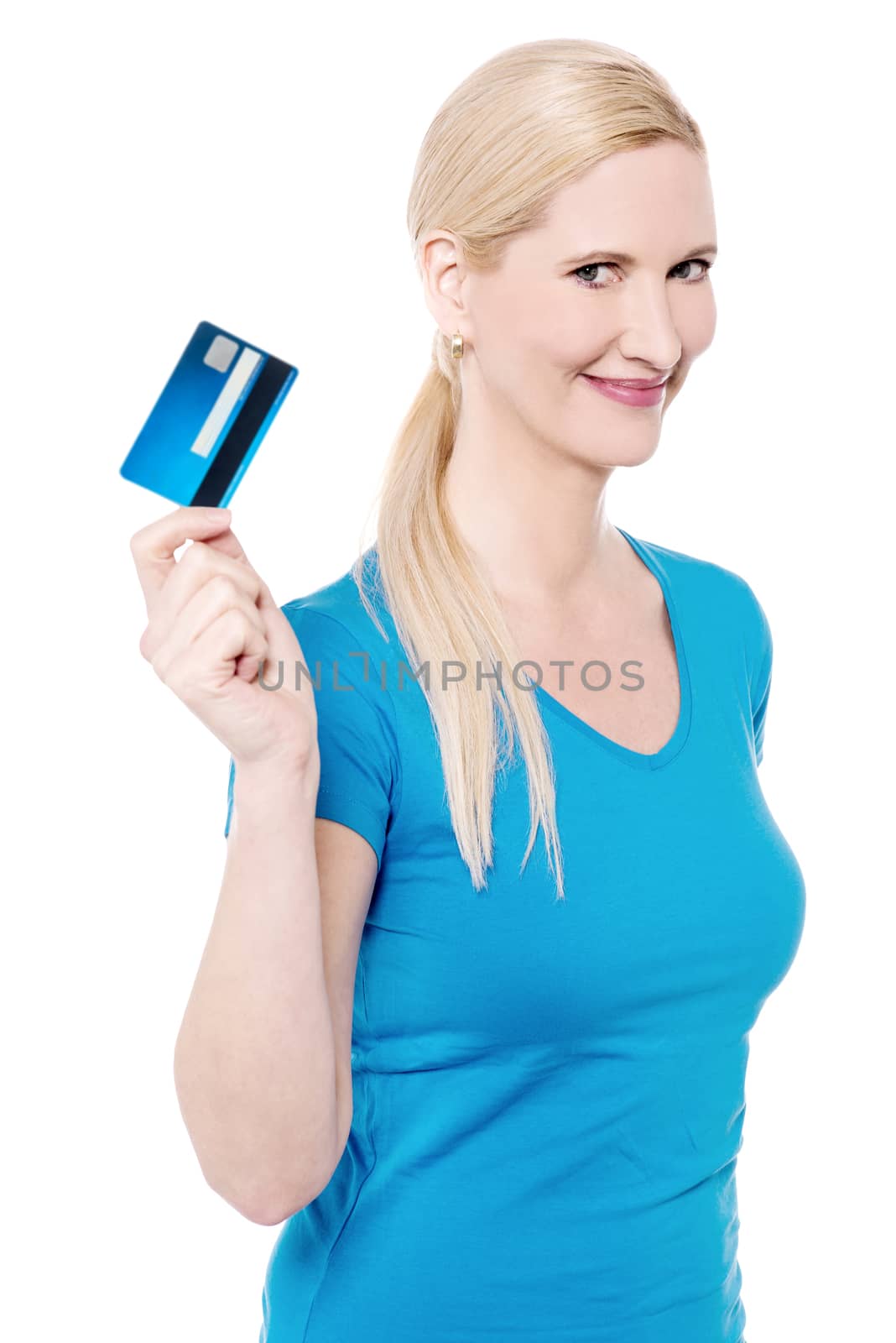 Pretty woman showing her credit card