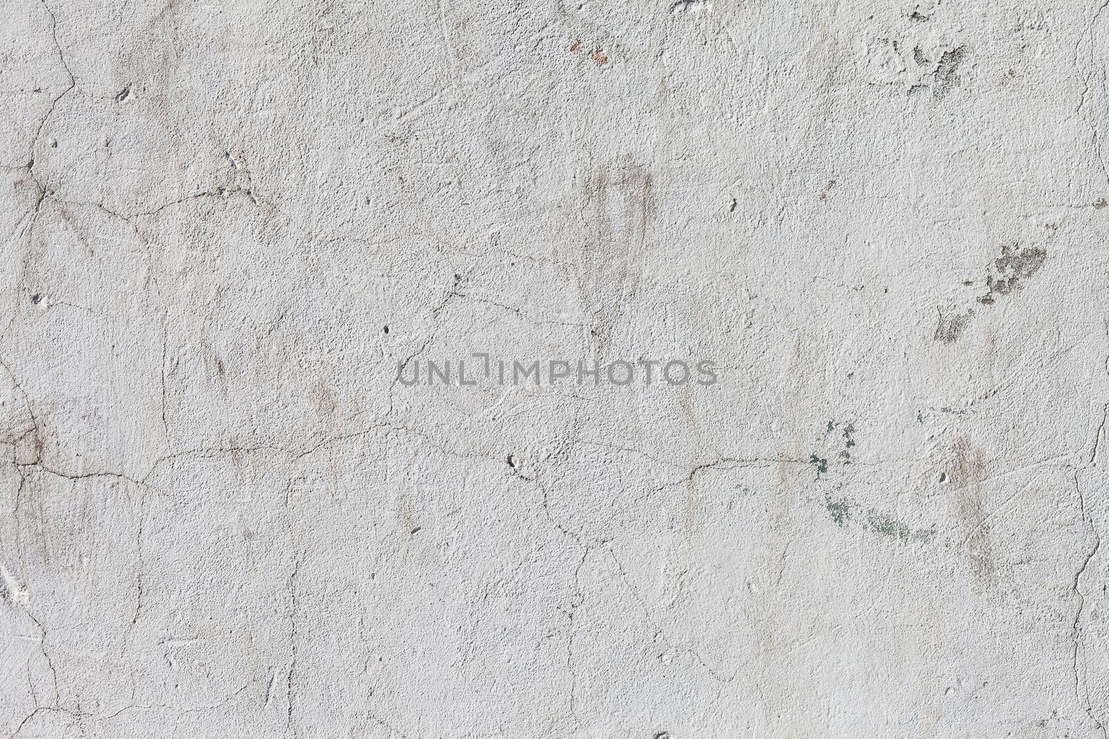 Grungy white concrete wall background by H2Oshka