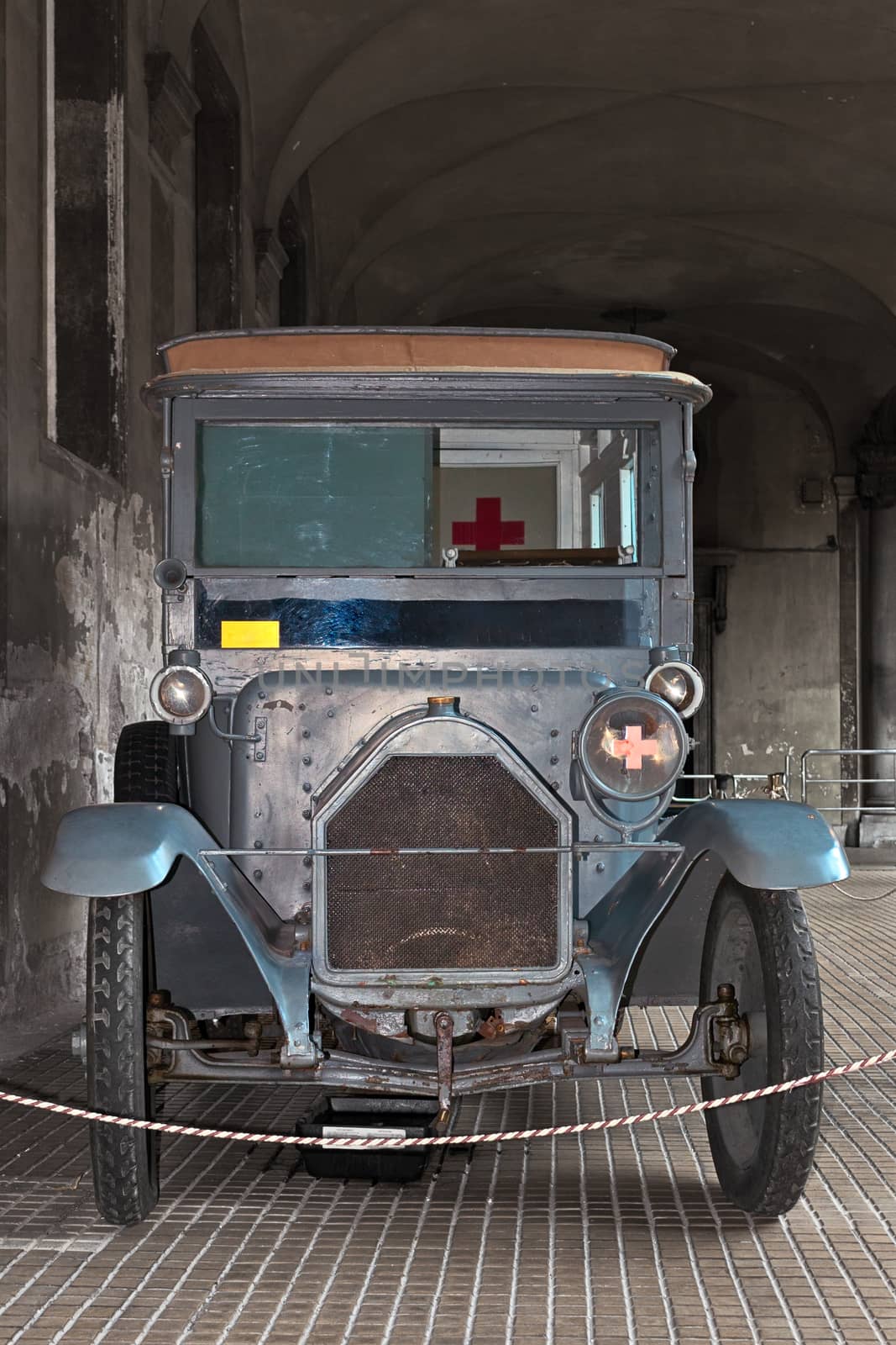 antique ambulance by EnzoArt