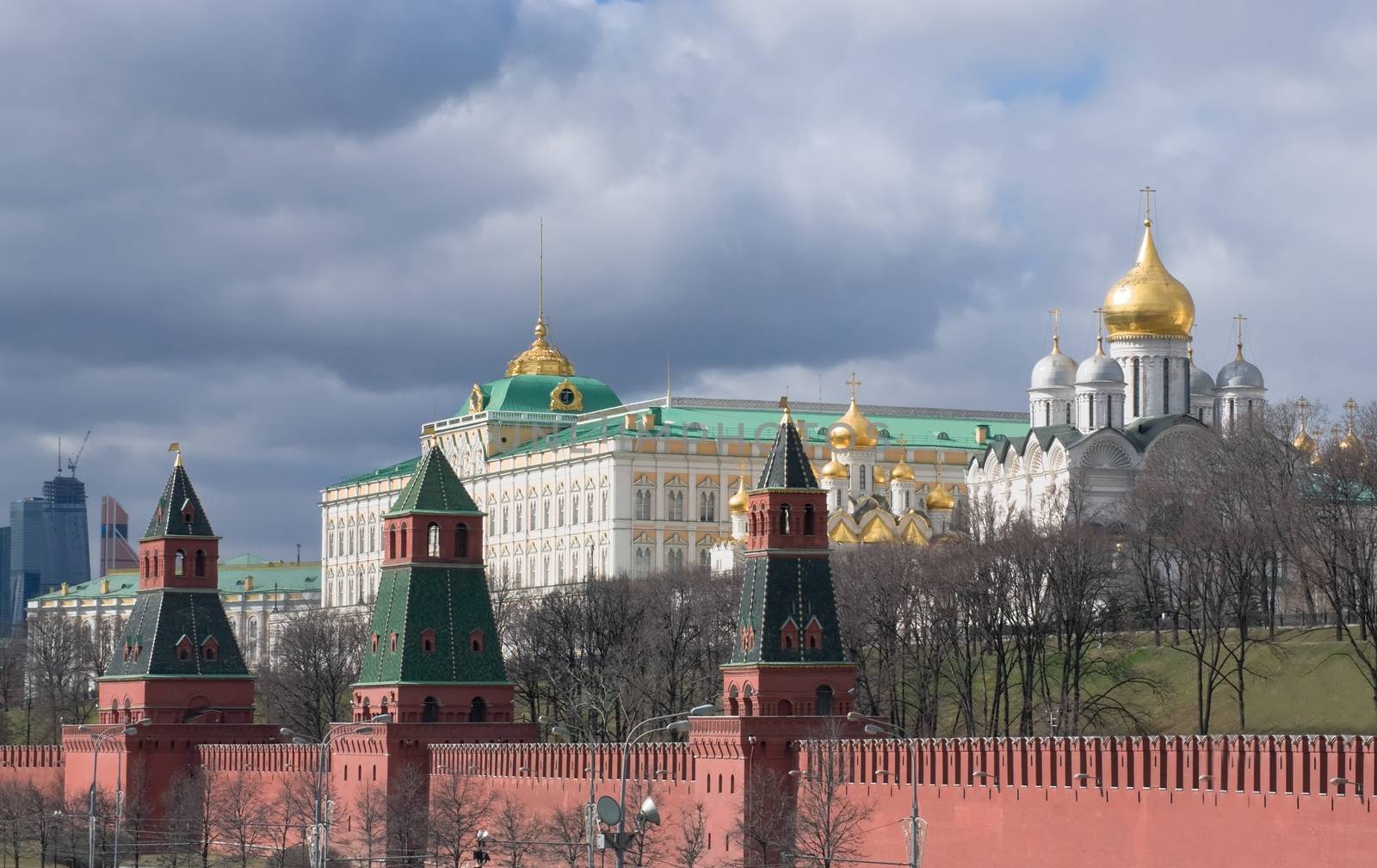 Grand Kremlin Palace and the cathedrals of the Kremlin in Moscow