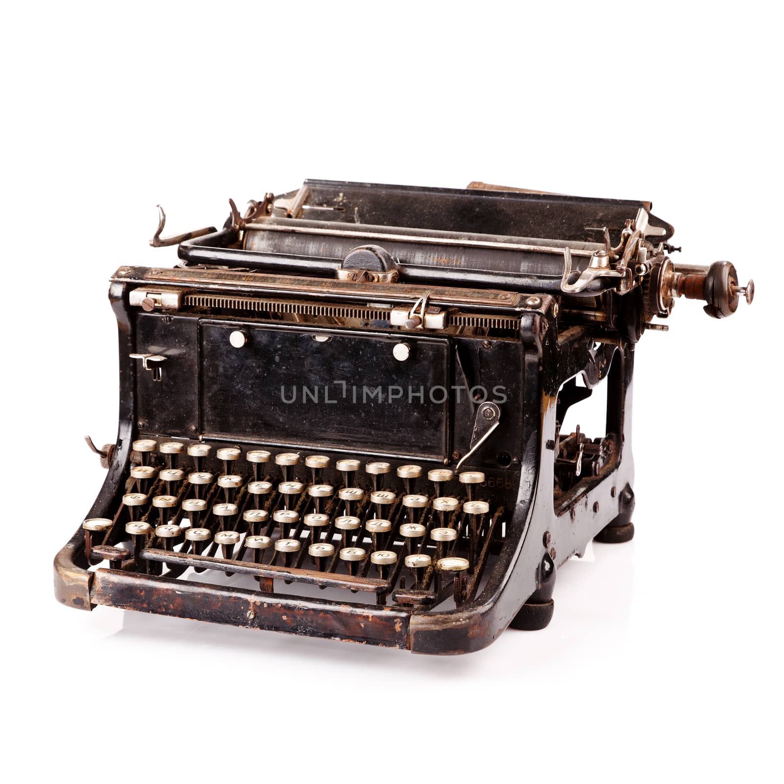 Vintage typewriter by serkucher