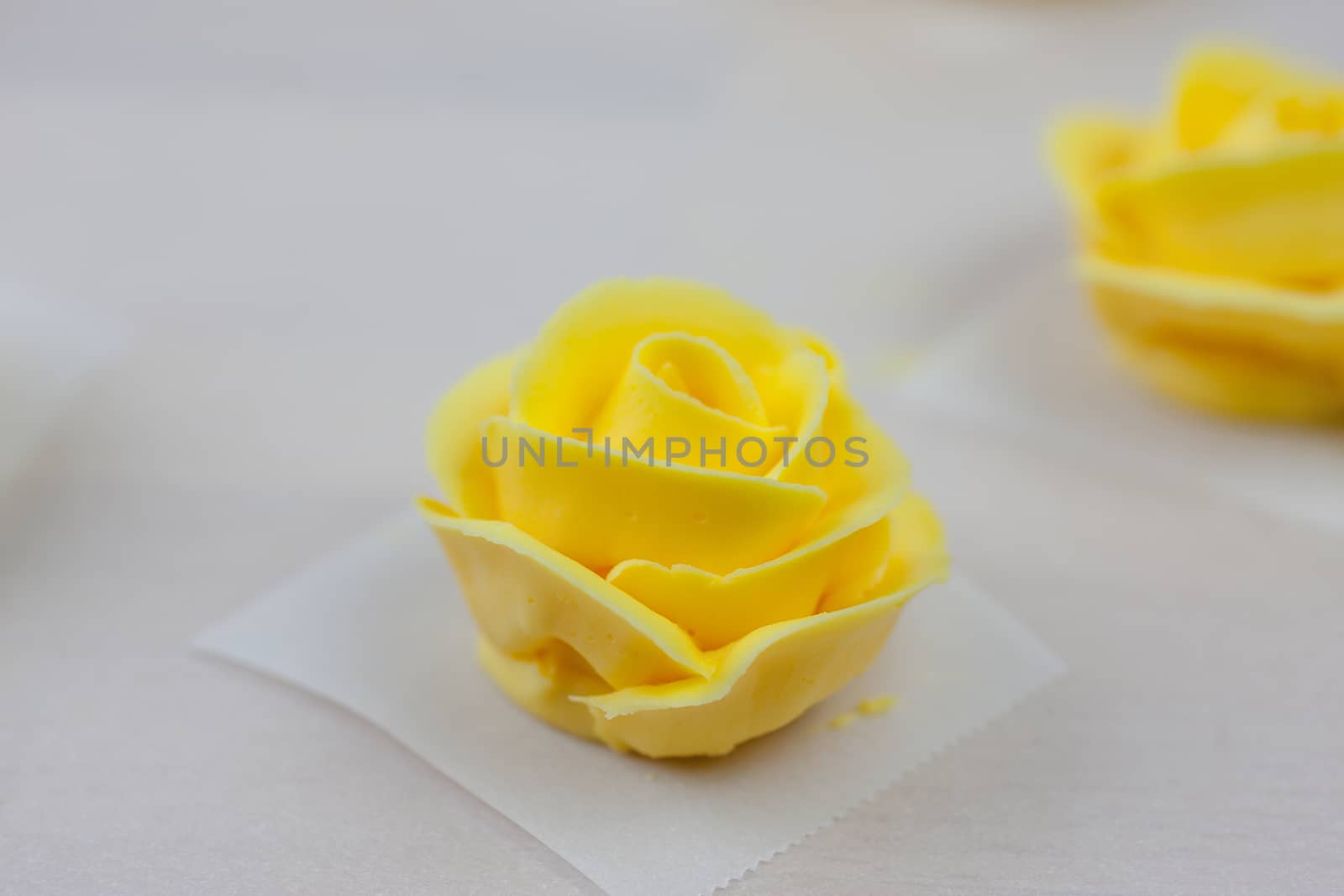 Yellow Icing Roses by SouthernLightStudios