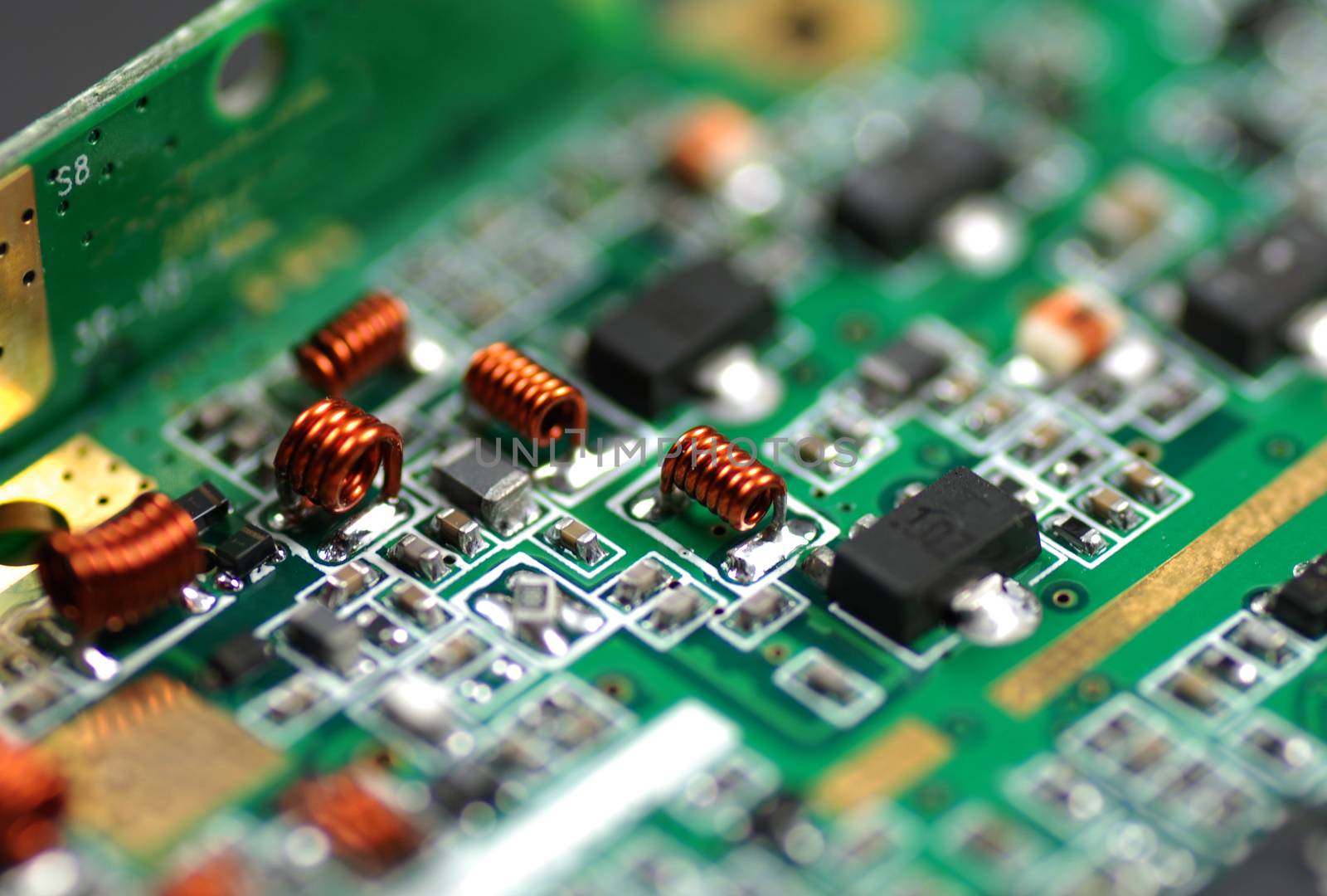 electronic components and devices by albln