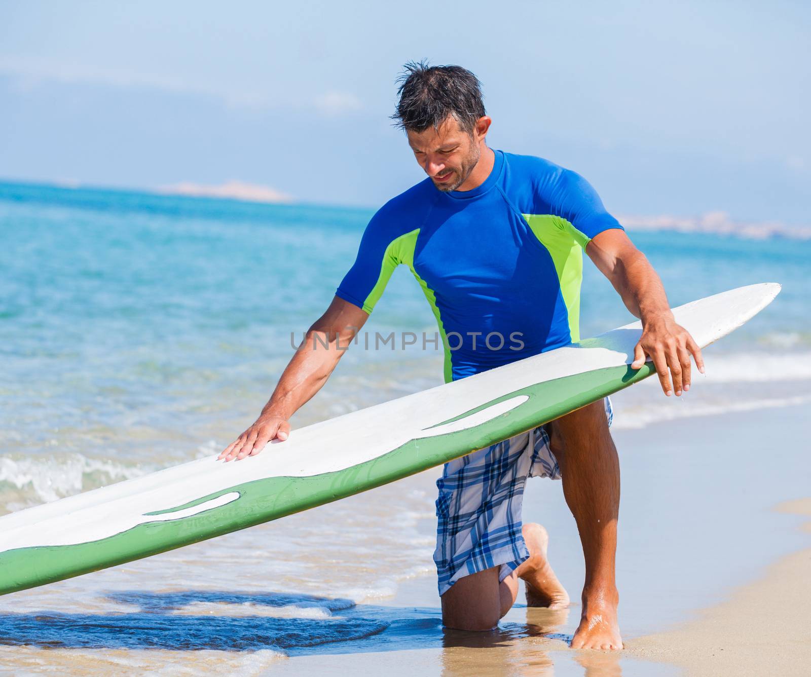 Surf man. by maxoliki