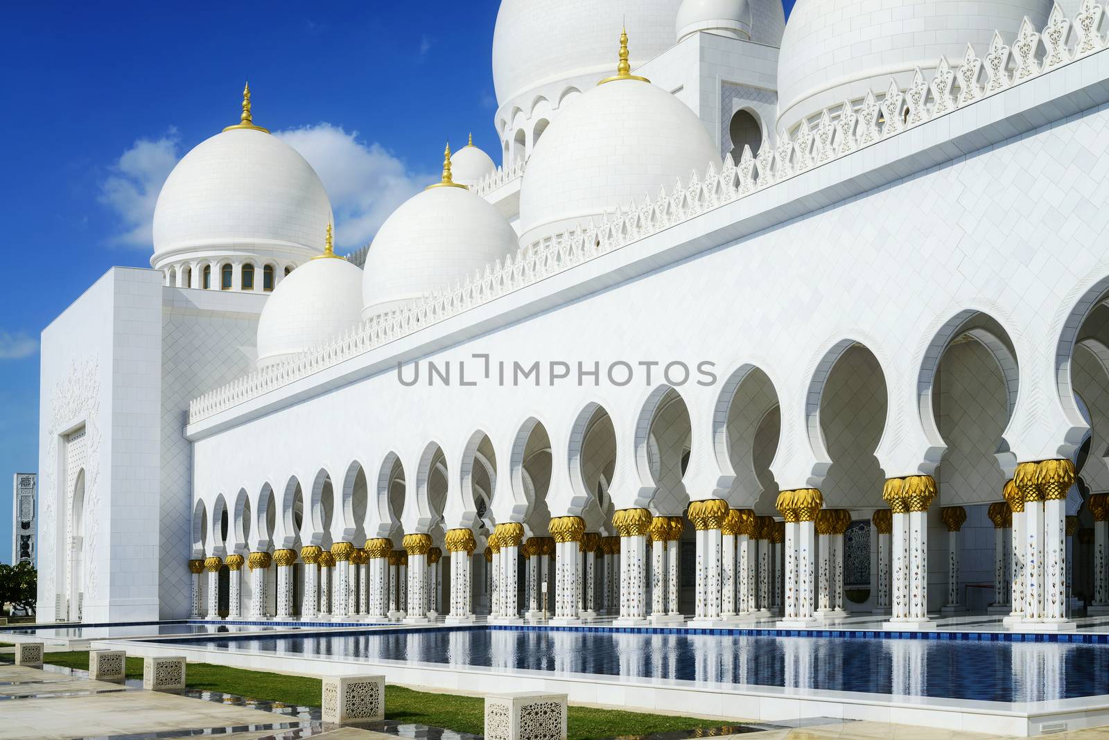 Abu Dhabi Sheikh Zayed White Mosque