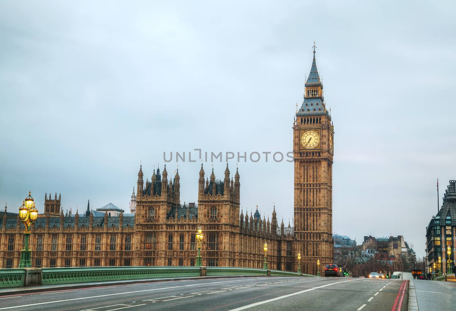 Overview of London with the Elizabeth Tower by AndreyKr