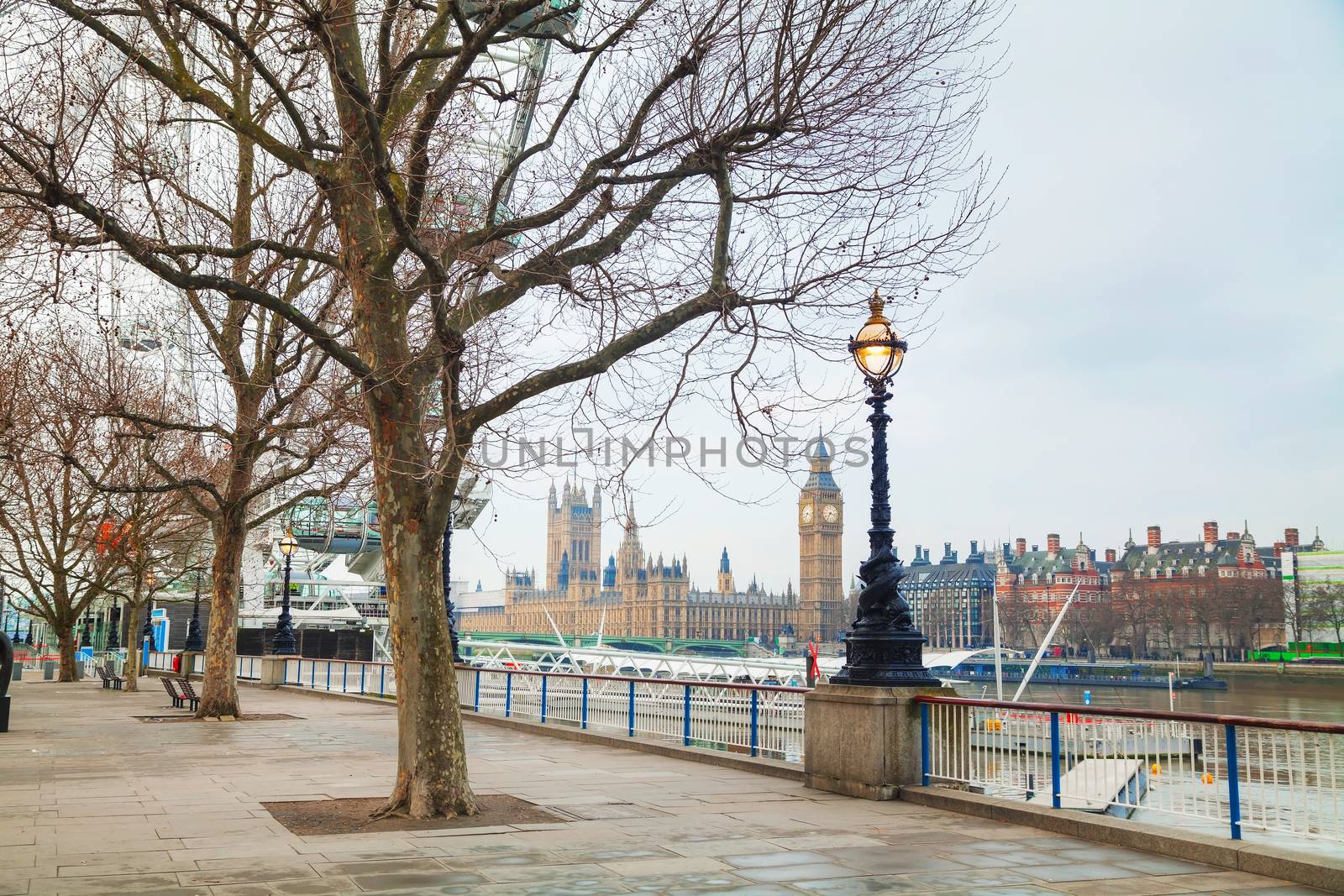 Overview of London with the Clock tower early in the morning by AndreyKr