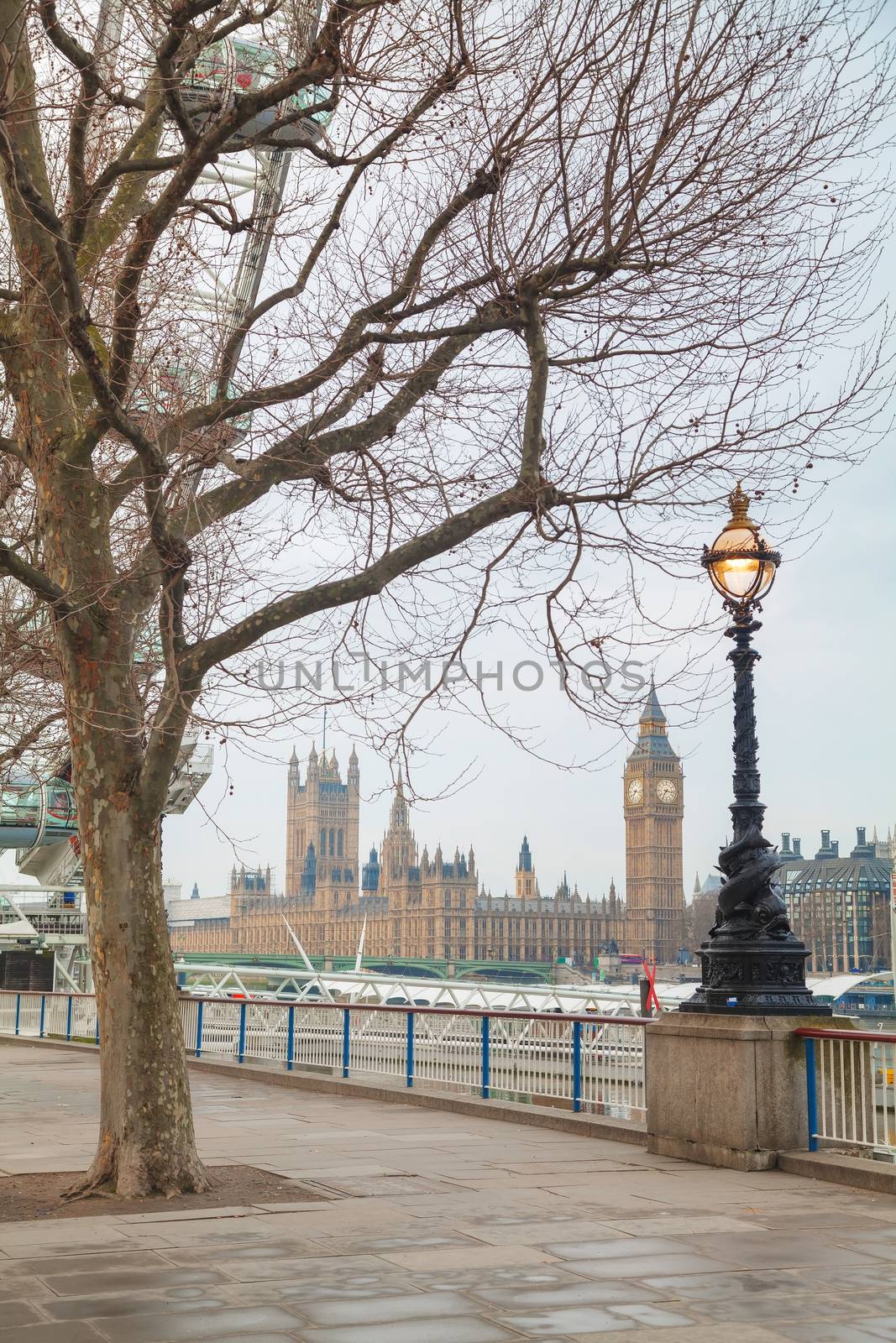 Overview of London with the Clock tower early in the morning by AndreyKr