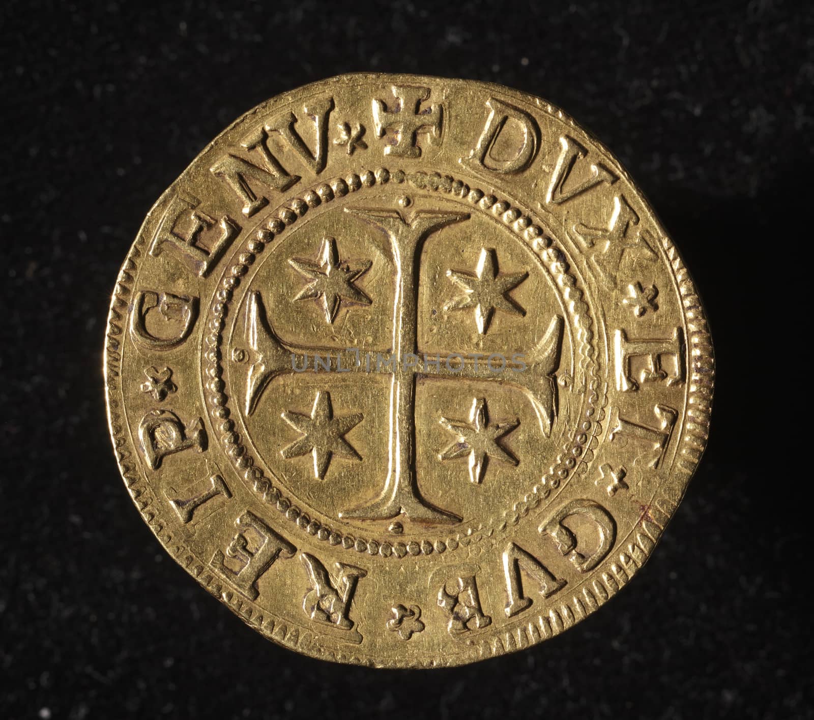 5 doppie - recto ID005 - ancient golden coin of republic of genoa italy