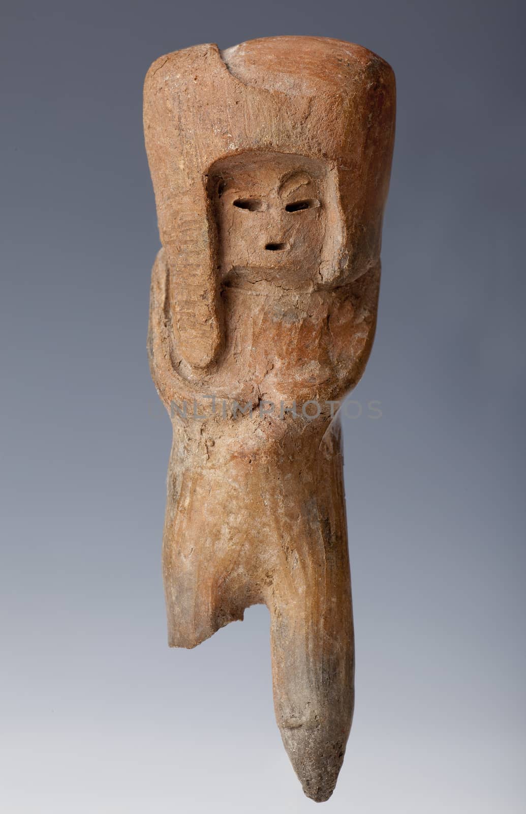 anthropomorphic figure in argil or clay, ancient art of ecuador