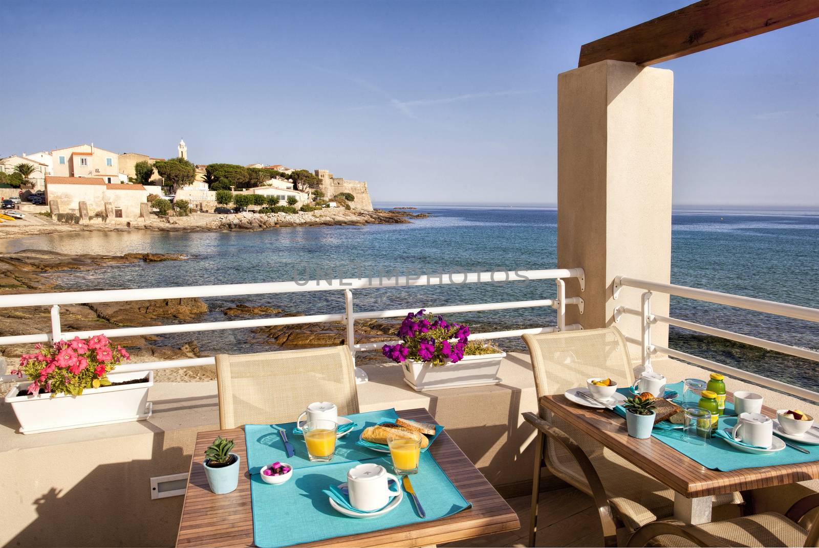 breakfast on the sea in Corsica