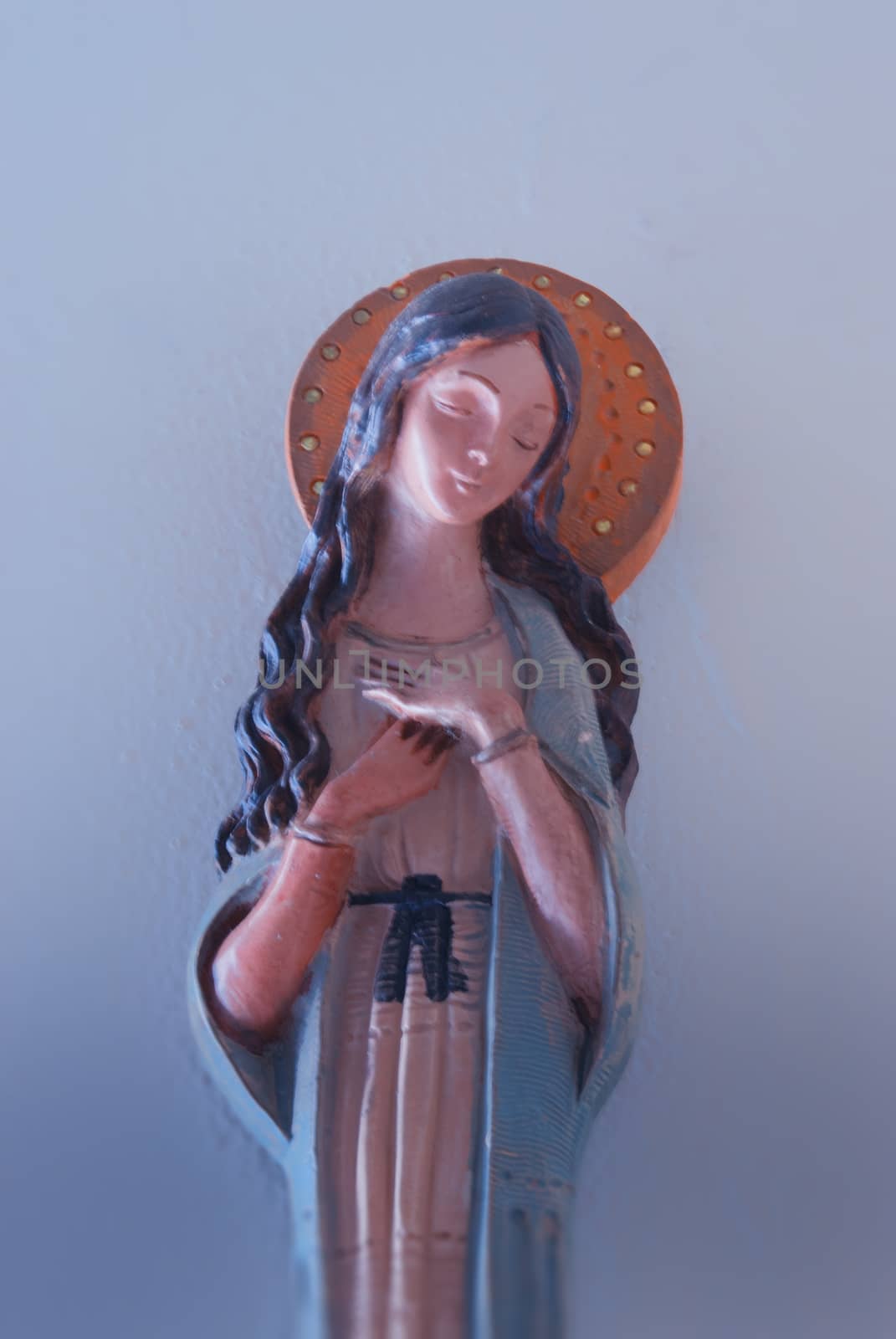 Photograph of Virgin Mary ceramic figure